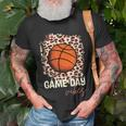 Stimmung Am Basketball-Spieltag T-Shirt Geschenke für alte Männer