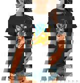 Beautiful Giraffe Looking In Your Eyes Women T-shirt