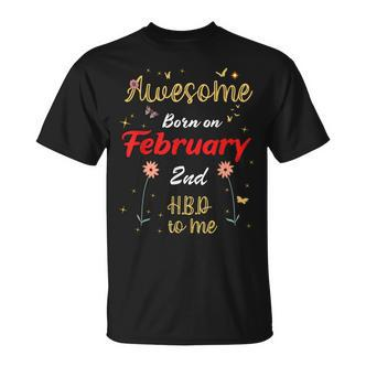 Awesome Born On Februar 2 Geburtstag Niedliche Blumen Februar T-Shirt - Seseable De