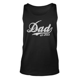 Mens Vintage New Daddy 2023 Promoted To Dad Est 2023 New Baby Unisex Tank Top - Seseable
