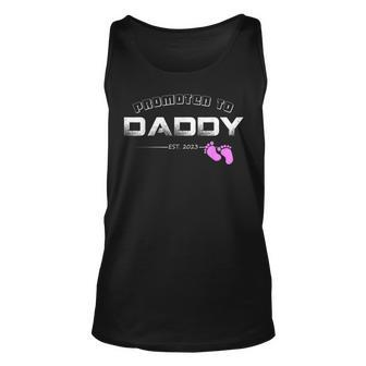 Promoted To Daddy Est 2023 Soon To Be Daddy First Time Daddy Unisex Tank Top - Seseable