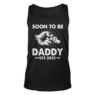 Soon To Be Daddy Est2023 Fathers Day New Dad First Time Dad Unisex Tank Top - Thegiftio UK