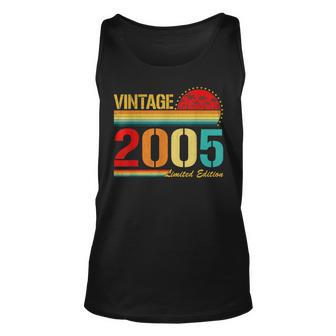 Vintage Born In 2005 Birthday Year Party Wedding Anniversary Unisex Tank Top - Seseable