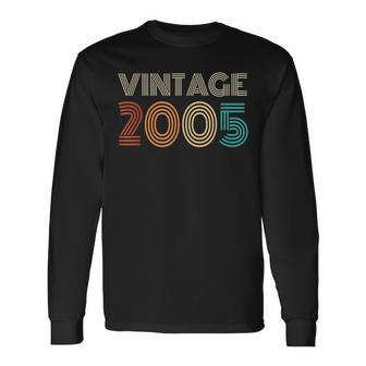 18 Year Old Born In 2005 Vintage 18Th Birthday Retro Long Sleeve T-Shirt - Thegiftio UK