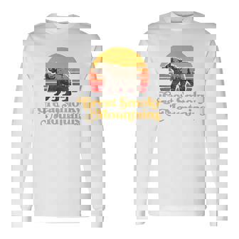 Retro Great Smoky Mountains National Park Bear 80S Graphic Long Sleeve T-Shirt T-Shirt | Mazezy