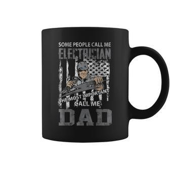 Electrician Dad Fathers Day Funny Daddy Men Dad Gift Coffee Mug - Seseable