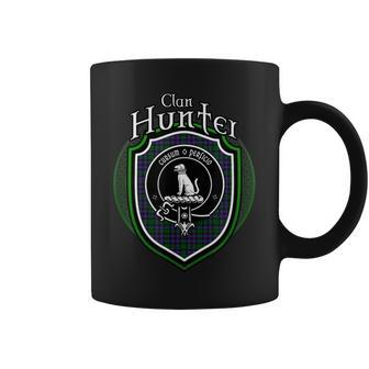 Hunter Clan Crest | Scottish Clan Hunter Family Crest Badge Coffee Mug - Seseable