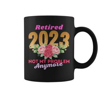 Proud Women Retired 2023 Retirement Flower Lover Grandma Coffee Mug - Seseable