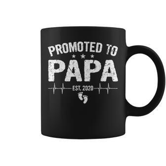 Retro Promoted To Papa Est 2020 Fathers Day New Grandpa Coffee Mug - Seseable