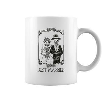 Halloween Skeletons Bride And Groom Just Married Funny Coffee Mug - Thegiftio UK