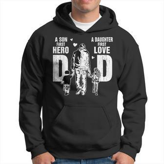 Dad A Sons First Hero A Daughters First Love Fathers Day Hoodie | Mazezy DE