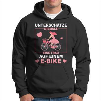 Damen E-Bike Fahrrad Fahren Fahrradfahrer Fahrradfahrerin Hoodie - Seseable