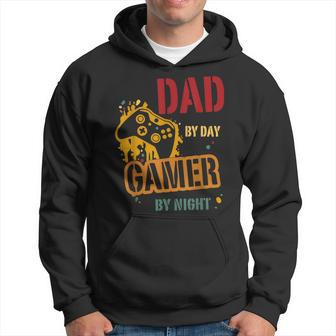 Game Dad Fathers Day Gift Dad By Day Gamer By Night Gaming Hoodie | Mazezy