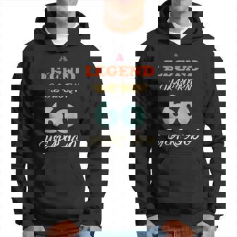 A Legend Was Born Jahrestag Vintage Farben Hoodie - Seseable