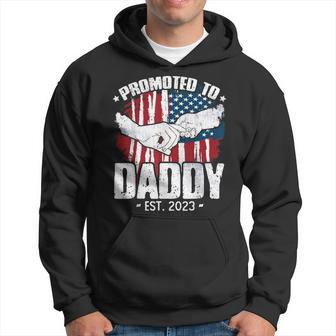 Mens Promoted To Daddy Est 2023 Patriotic Dad To Be Fathers Day Hoodie - Thegiftio UK