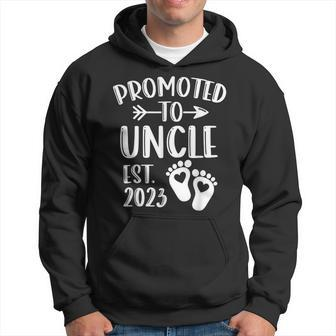 Mens Promoted To Uncle 2023 First Time Fathers Day New Dad Hoodie - Thegiftio UK