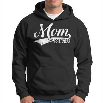 Mom Est 2023 For New Dad Mothers Day Soon To Be Mommy 2023 Hoodie - Thegiftio UK