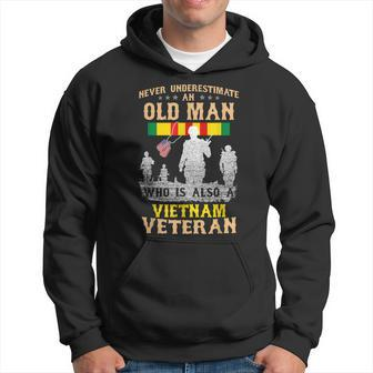 Us Veteran Never Underestimate An Old Man Vietnam Veteran Hoodie - Seseable