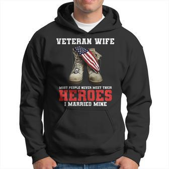 Womens Ki Proud Veteran Wife Costume Veteran Day Gift America Flag Men Hoodie Graphic Print Hooded Sweatshirt - Seseable