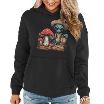 Cottagecore Alien Going For Mushrooms Hunting Or Picking Women Hoodie | Mazezy