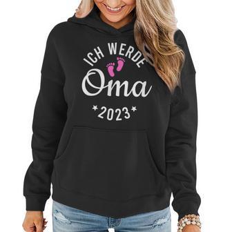 Ich Werde Oma 2023 Hoodie, Lustiges Oberteil mit Fußabdrücken - Seseable