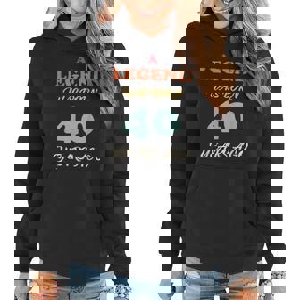 A Legend Was Born Jahrestag Vintage Farben Frauen Hoodie - Seseable