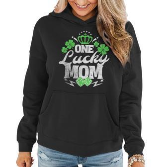 One Lucky Mom St Patricks Day Gift Vintage 70S Dice Women Hoodie - Seseable