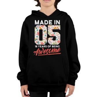 18 Year Old Gift 18Th Birthday Girl N Made In 2005 Flower Youth Hoodie - Thegiftio UK