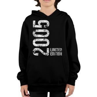 18Th Birthday 18 Years Boy Girl Retro Vintage 2005 Gift Youth Hoodie | Mazezy