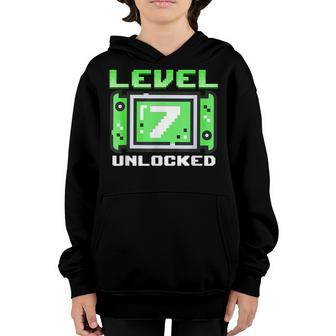 7 Year Old Gift 7Th Birthday Boy Level 7 Unlocked Video Game Youth Hoodie - Seseable