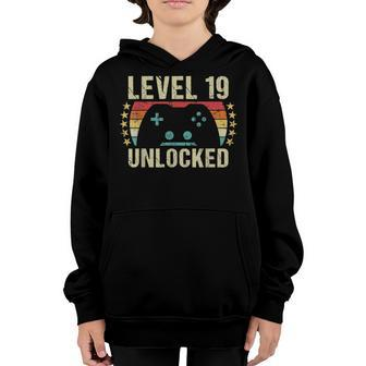 Gaming Vintage 19Th Birthday Gift 19 Year Old Boy Girl Gamer Youth Hoodie | Mazezy