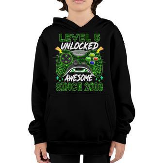 Level 5 Unlocked Awesome 2018 Video Game 5Th Birthday Gift V3 Youth Hoodie - Thegiftio UK