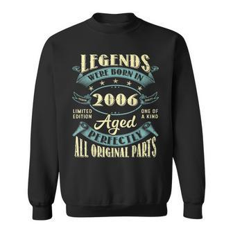 17Th Birthday Gifts Vintage Legends Born In 2006 17 Year Old Sweatshirt | Mazezy