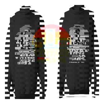 51 Year Old Vintage 1972 51St Birthday Gifts For Women Men Sweatshirt - Thegiftio UK