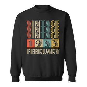 90 Year Old Gift Vintage Made In February 1933 90Th Birthday Sweatshirt - Thegiftio UK