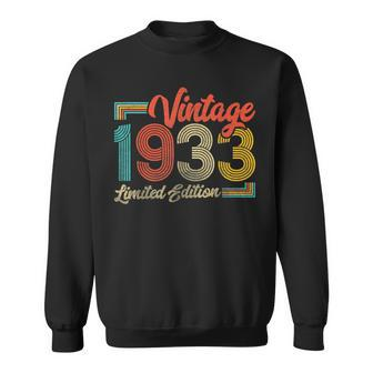 90 Year Old Gifts Born In 1933 Vintage 90Th Birthday Gift Men Women Sweatshirt Graphic Print Unisex - Seseable