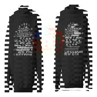 American Flag 40 Years Of Being Awesome 1983 40Th Birthday Sweatshirt | Mazezy