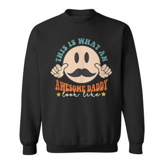 Hippie This Is What An Awesome Daddy Looks Like Fathers Day Sweatshirt - Thegiftio UK