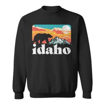 Idaho Retro Bear & Mountain Vintage 80S Graphic Sweatshirt | Mazezy