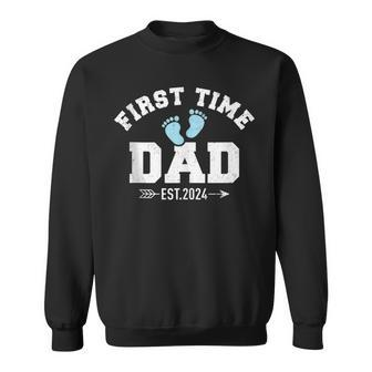 Mens First Time Dad Est 2024 Fathers Day New Dad Vintage Mens Sweatshirt - Thegiftio UK