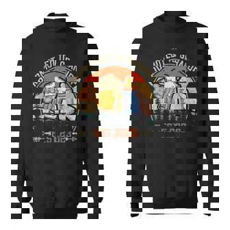 Mens Promoted To Grandpa 2023 Funny For New Grandpa Sweatshirt - Seseable