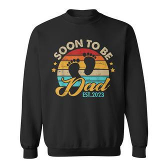 Mens Soon To Be Dad 2023 Fathers Day First Time Dad Pregnancy Sweatshirt - Seseable