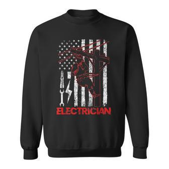 Patriotic Electrician American Flag Fathers Day Gift V4 Sweatshirt - Seseable