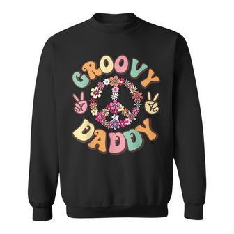 Retro Groovy Daddy And Vintage Family Retro Dad Birthday V2 Sweatshirt - Seseable