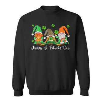 St Patricks Day Gnomes Holing Shamrock Horseshoe Irish Sweatshirt - Seseable