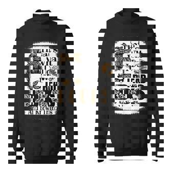 Thats What I Do I Read Books And I Know Things Book Reading Sweatshirt | Mazezy