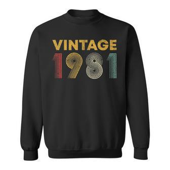 Vintage 1981 40 Years Old Born In 1981 40Th Birthday Gift Sweatshirt - Seseable