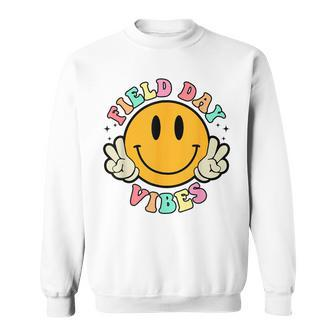 Hippie Smile Face Field Day Vibes Groovy Field Day 2023 Sweatshirt | Mazezy