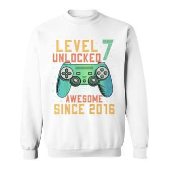 Kids Level 7 Unlocked 7Th Birthday 7 Year Old Boy Gifts Gamer Sweatshirt | Mazezy