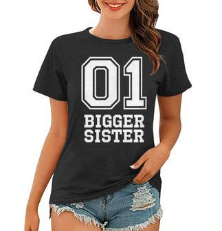 01 Bigger Sister Number 1 One Funny Gift Women T-shirt | Mazezy